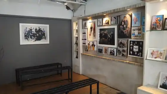 Grafika Photo | Studio Foto Bandung — studio interior